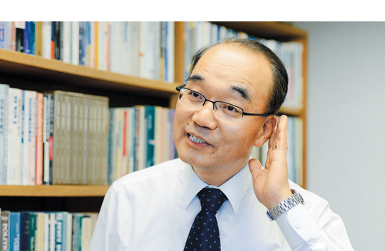 [인人터뷰] 한반도선진화재단 박재완 이사장 “경제 어렵고 내수 침체… 세금 올릴 타이밍 아니다” 기사의 사진