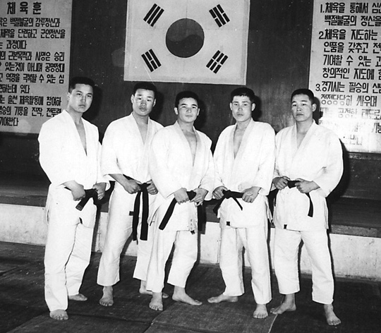 [역경의 열매] 주대준 (6) 3사관학교 시절 영·육 단련 ‘靑 경호실’서 빛나 기사의 사진