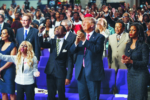 트럼프 취임식, 정통 복음주의 예배로 치러진다 기사의 사진