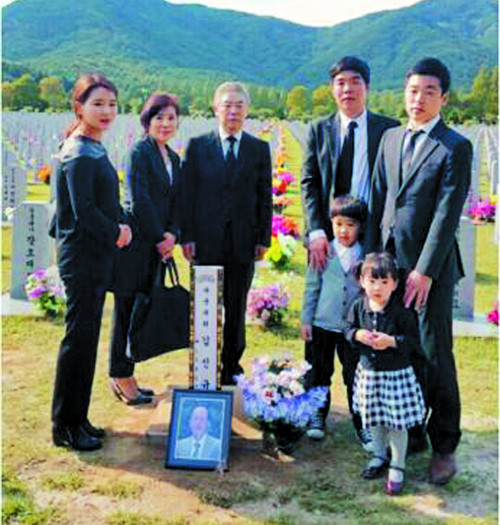 [역경의 열매] 김형석 <2> 탈북 여학생 “南서 보낸 약품으로 콜레라 치료” 기사의 사진