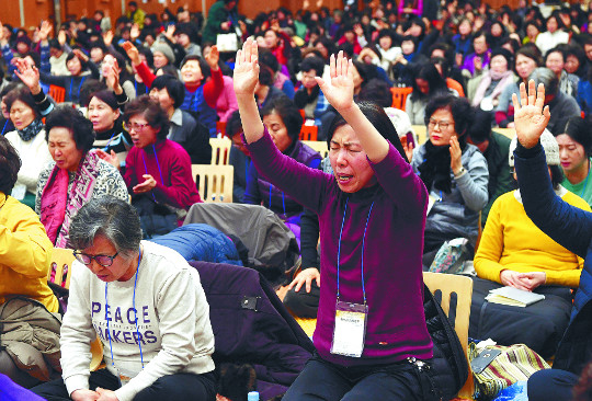 2000여명 나라 위해 7끼 금식기도 “우리의 간구를 들으소서” 기사의 사진