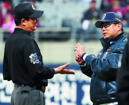 ½ÉÆÇ°ú ½Î¿ì´Â ±¹¹Î½ºÆ÷Ã÷¡¦ KBO¡¤KBL ÆÇÁ¤³í¶õ ¡®ÈïÇà Âù¹°¡¯ ±â»çÀÇ »çÁø