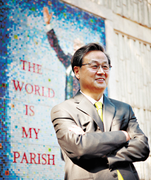 [기독출판] “바람직한 교회상, 과거에서 배우고 익혀야”… ‘김홍기 총장이 쉽게 쓴 세계 교회 이야기’ 기사의 사진