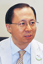 홍영선 가톨릭의대 서울성모병원장 “소외계층 무료 진료 병원 300억 기금 모아 건립 추진”  