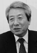 躹 걳      62ż    