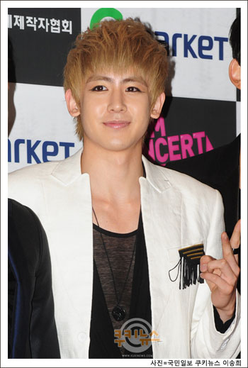 [ ] 2PM , Ϻ  ?  