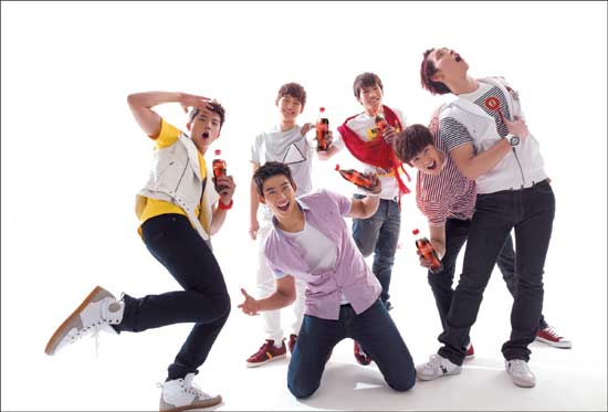 ɵ 2PM , ī-ݶ CF ŸƮ  