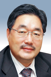 [청사초롱-김종회] 사람됨이 관건이다  