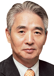 [이진곤 칼럼] 민주정치에 월반은 없는가  