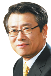 [신앙과 건강] 의사가 예방주사 맞는 것은 돌봐야 할 이를 배려하는 사랑  