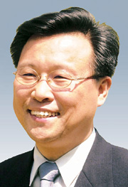 [돋을새김-조용래] 그들이 ‘빵집’을 사랑한 까닭은  