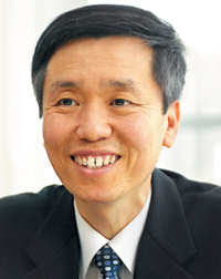 매달려서, 옆에서, 내 속에서… 십자가를 재발견하라  