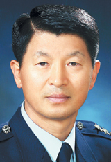 성일환 공군참모총장 내정  