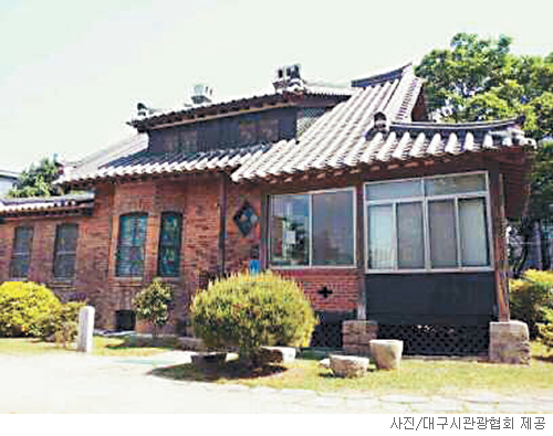 [매혹의 건축-‘대구 스윗즈 사택’] 청라언덕의 기와집  
