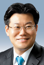 [오늘의 설교] 싸움에 나갈 만한 자  