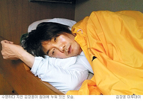 “독도야 잘 있었니… 도착해서 안부 물을 것”… 김장훈, 울진∼독도 릴레이 수영횡단 도전  