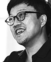 영화 ‘도둑들’, ‘괴물’ 넘었다… 70일 만에 1302만  