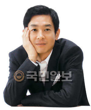 [부산국제영화제] ‘사랑에 빠진 것처럼’ ‘속죄’ 들고 부산 찾은 日 배우 ‘카세 료’  