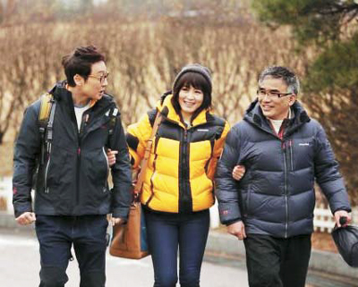 [  TV ̵] 2 8  