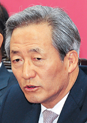 “새누리, 靑 눈치만 보면 버림받아”… 정몽준, 정부조직법 관련 “무기력한 여당” 작심 비판  