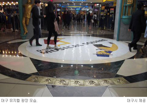   뱸 ' '     