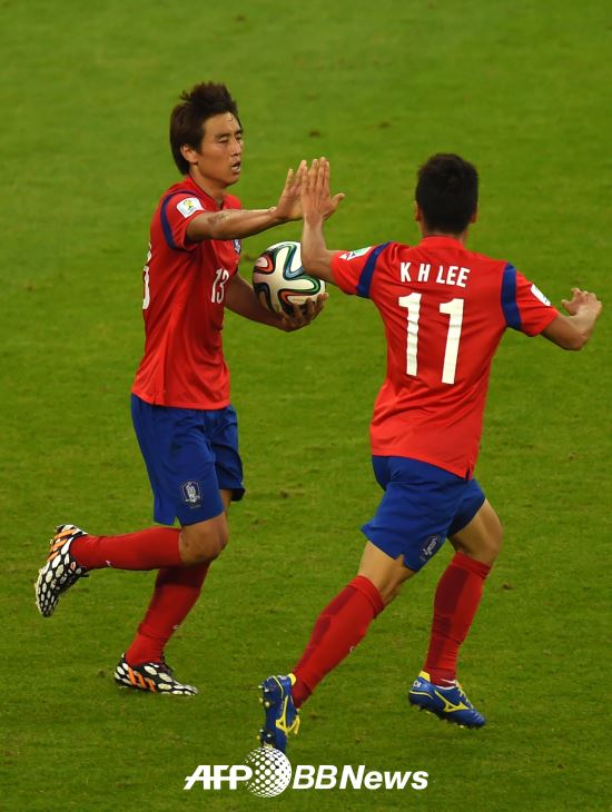 ö   ް İ    