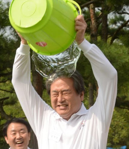   ʴ١  蹫  õ͡  