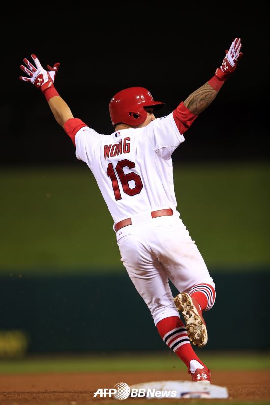 Ʈ̽   Ȩ NLCS ýڿ 1  1  