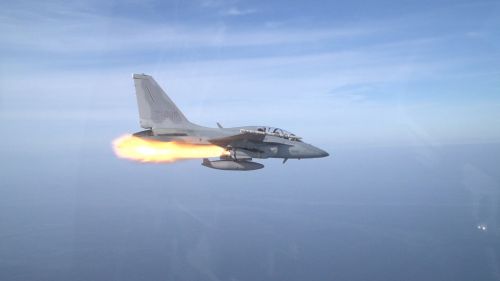   FA-50 ȭ  