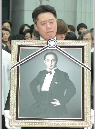 [] ö     