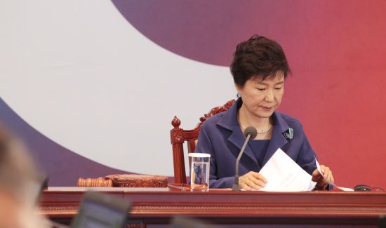 ڱ-ݱ⹮  λ縸   