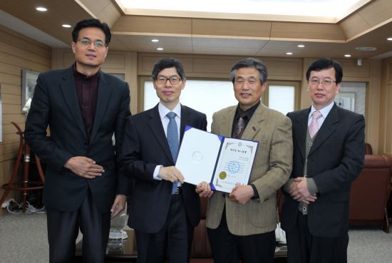 동부산남전도연합회,고신대에 발전기금 전달  