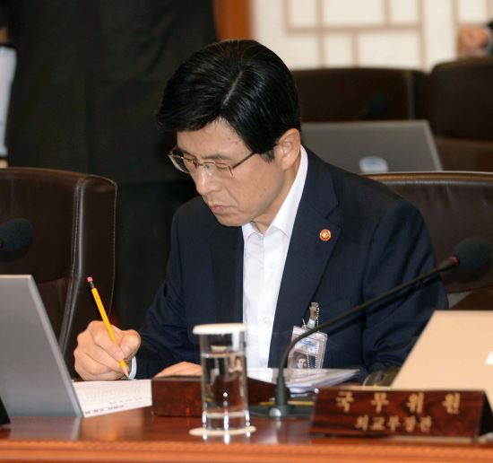 황교안 법무부 장관 오늘 법사위 출석-정윤회 게이트 논란일듯  