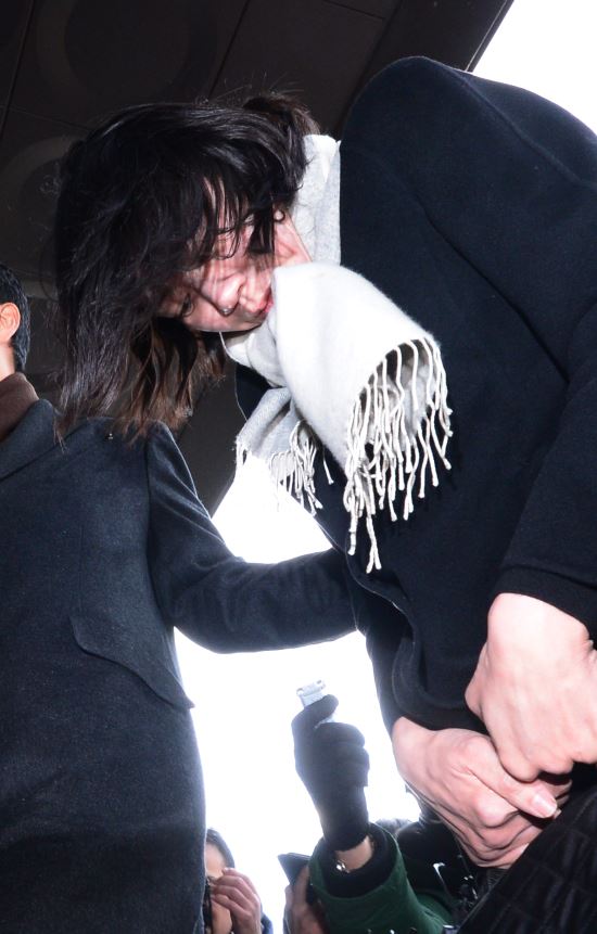 [포토]콧등에 맺힌 눈물 고드름-'땅콩 회항' 조현아  