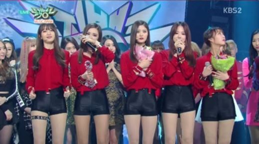 EXID, ù  ǹ 1     
