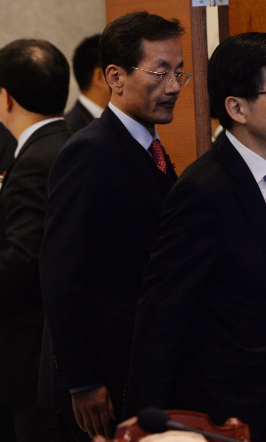 迵 ӵǸ ڱ ûʹ   ù ...޿   ؼ   