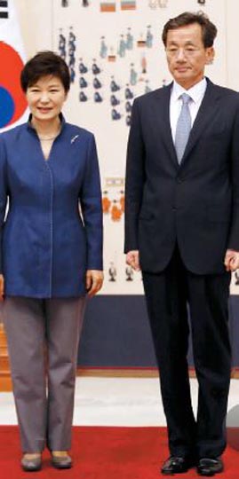 迵    