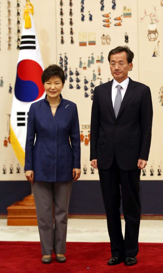  , 12 ųȸ߼ '迵 ׸' ǥ  
