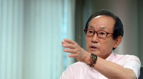 ‘전핏대’ 전윤철 전 감사원장,무기력한 야당 향해 핏대 올리다  