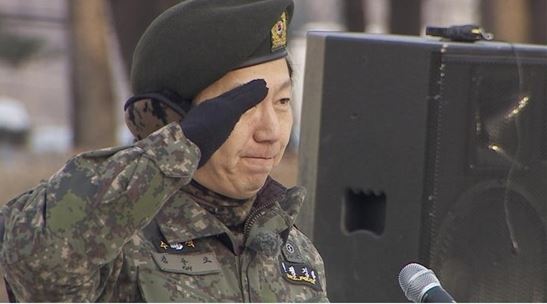 김수로 통큰 전역식, ‘진짜 사나이’ 작가들에 자비로 해외 포상휴가 선물  