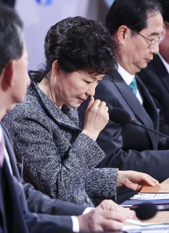 박 대통령,22일 마지막 업무보고...이후 청와대 및 내각 개편 힘쏟는다  