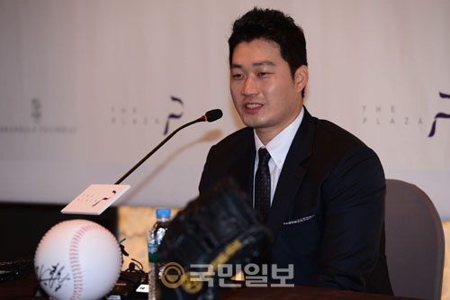 [일본프로야구] ‘끝판대장’ 오승환 일본 출국…“블론세이브·평균 자책점 최소화할 것”  