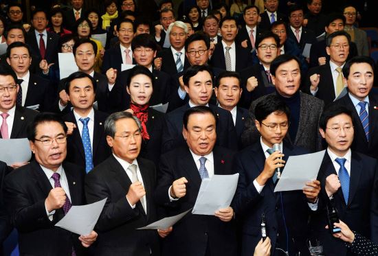 ‘도로 국민 50%’-새정치연합,기존 ‘국민 선거인단 60% 이상’서 후퇴  