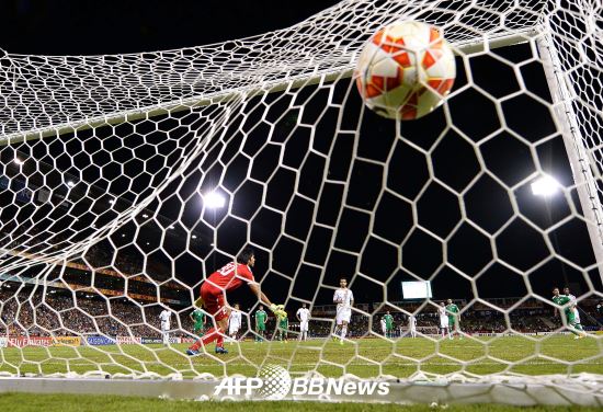 [2015 호주아시안컵축구] 최전방 이정협 중원 듀오 기성용 장현수… 슈틸리케 승부수  