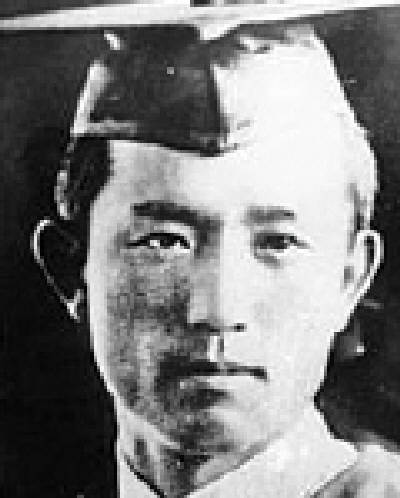 시인 윤동주를 세상에 알린 사람들은…  