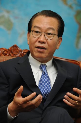 권영세 거취 주목...청와대 설 이전 개각 총력  