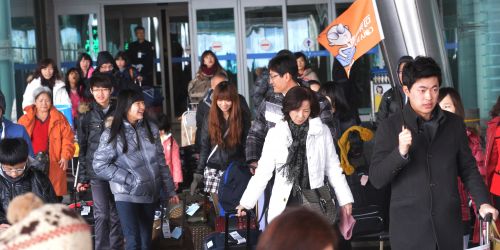 춘절 13만 요우커가 몰려온다… 유통업체별 마케팅 강화  