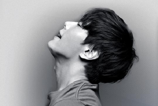 가수 박효신, 재산은닉 혐의 내달 법정 선다  