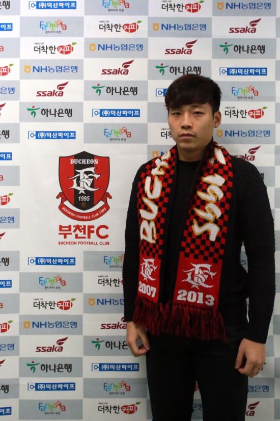 õFC,  ǥ ߾ӹ̵ʴ    