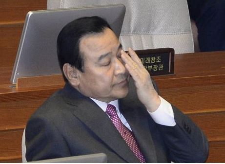 이완구 총리 등 ´친박 트로이카´ 후원금 형편없네  